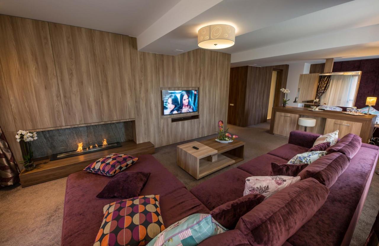 Eden Grand Resort เปรดัล ภายนอก รูปภาพ